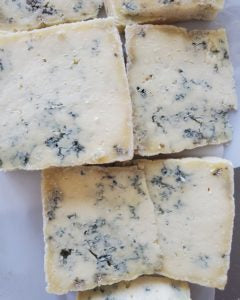 Mussels with Beer and Cascadilla Bleu Cheese – Downeast Dayboat